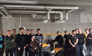 Wizyta techniczna 3 roku Energetyki do budynku V